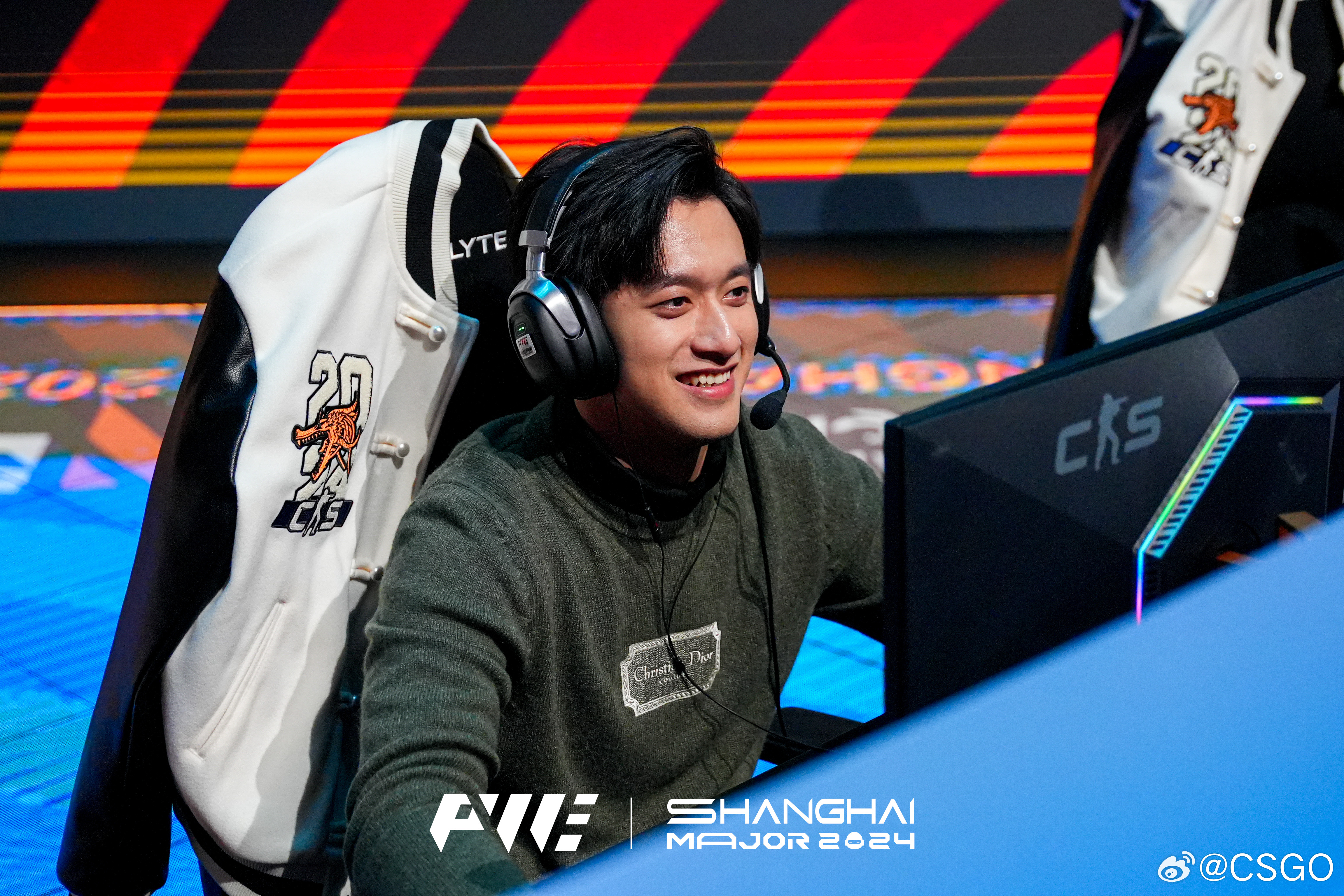 Spirit夺得上海Major冠军，17岁donk创造历史：成为最