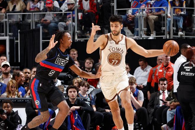 勇士残阵惨败活塞提前出局，库里复出时间或被