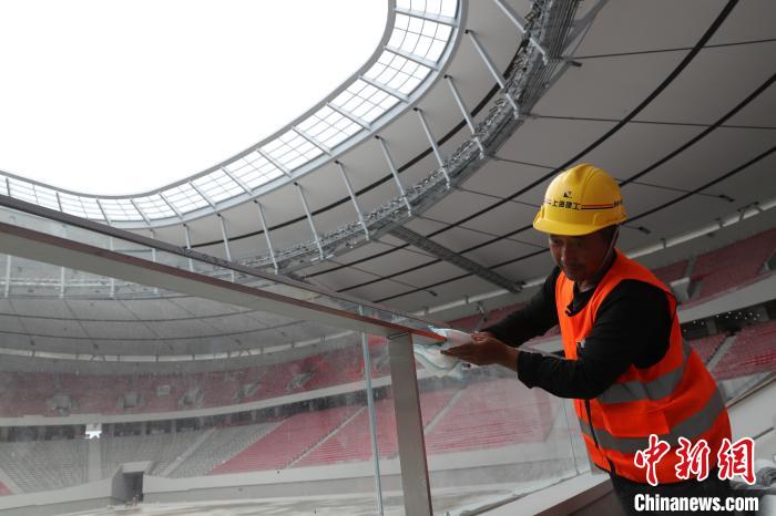 浦东足球场启动S10总决赛验收交付