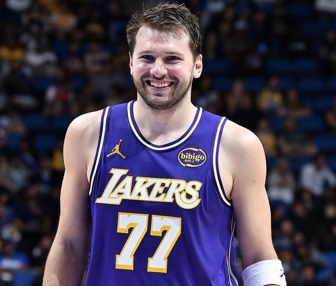 东契奇单场43分率队胜步行者 湖人内线碾压对手