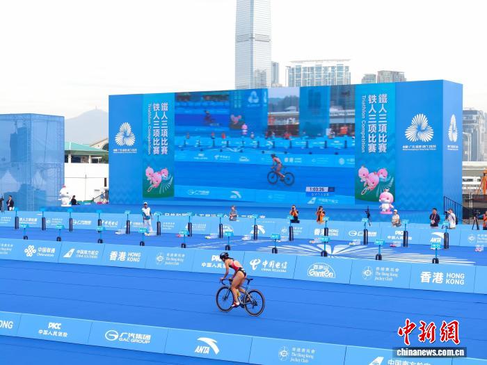 粤港澳全运会铁人三项女子个人赛：黄安琪后来